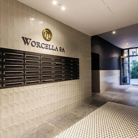 Apartment Beutiful Pearl In Tenement House In Center *